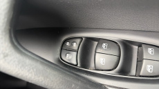 Nissan Qashqai 1.3 DiG-T N-Connecta 5dr Petrol Hatchback